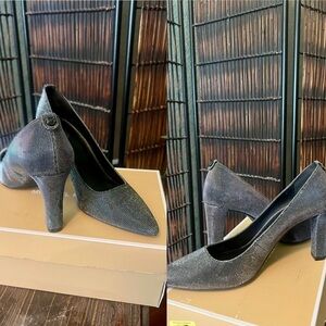 Michael Kors black shiny heel, sz 7.5